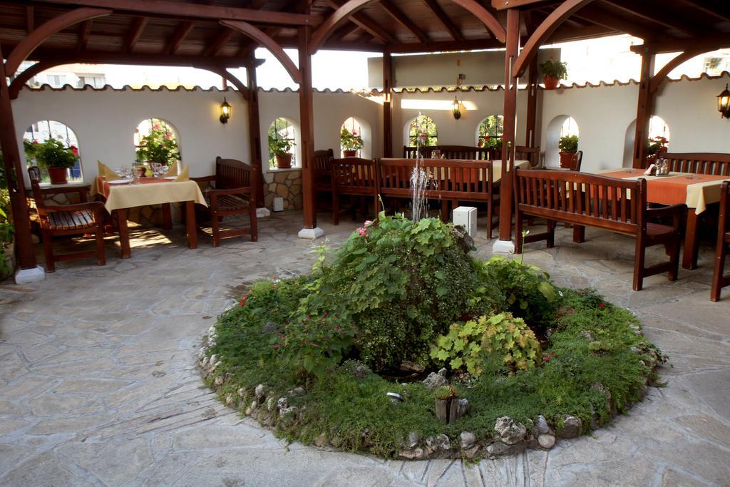 איוואילובגרד Family Hotel St. Constantine And Helena מראה חיצוני תמונה